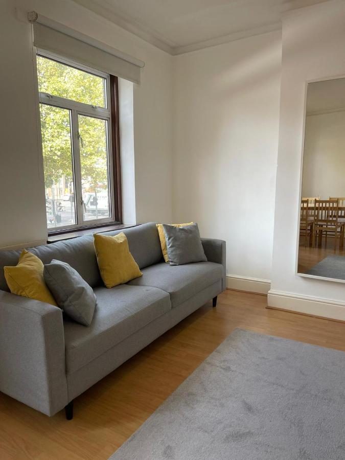 Amazing 3 Bedroom Flat Minutes From Tower Bridge London Exterior photo